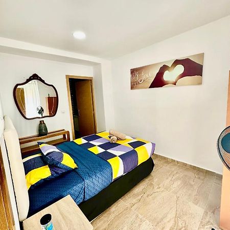 Suite Del Ayuntamiento Alicante Luaran gambar